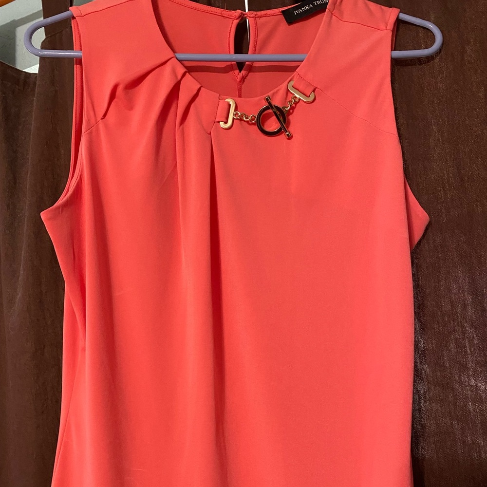 Sleeveless blouse